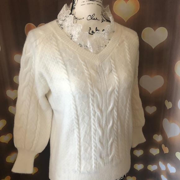 Floral Lace sweater cable knit creamy white long sleeve - Picture 3 of 5